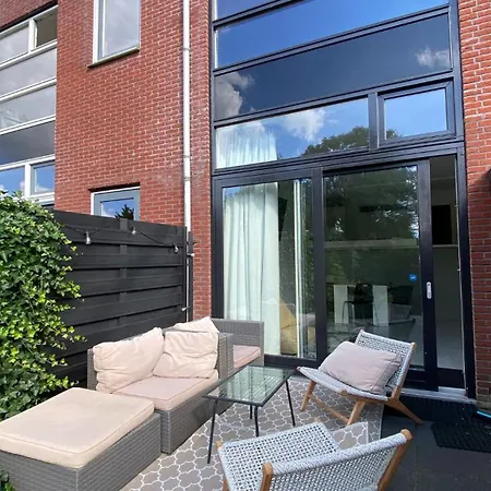 Canal Garden Staywell Apartmán