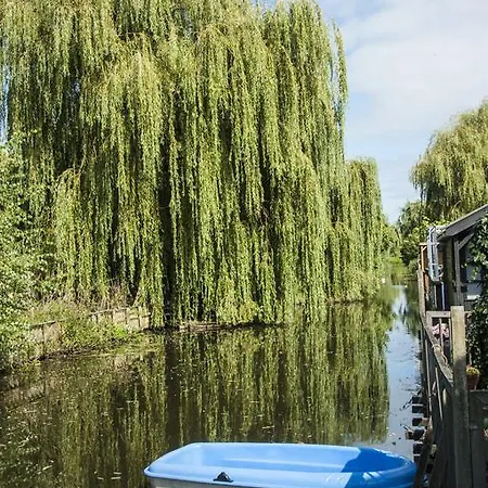 Canal Garden Staywell