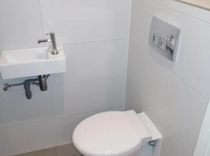 Canal Garden Staywell アパート