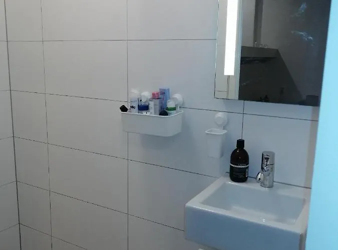 アパート Canal Garden Staywell アムステルダム