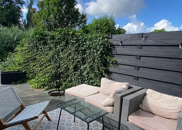 アパート Canal Garden Staywell アムステルダム